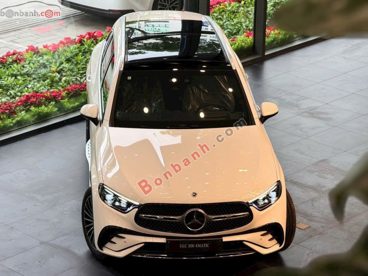 2026 Mercedes-Benz GLC 300 4Matic