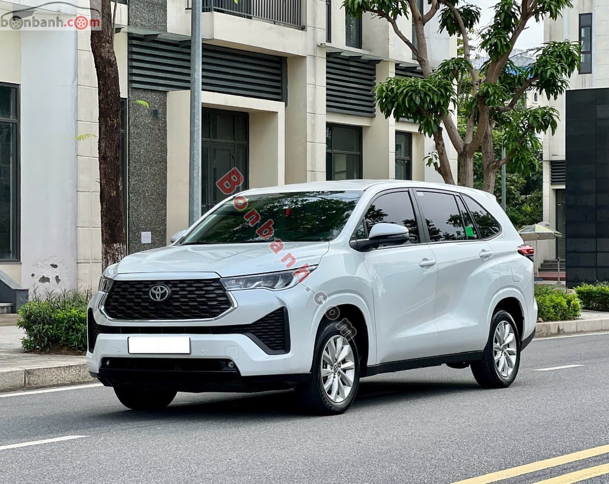 2025 Toyota Innova Cross 2.0V CVT