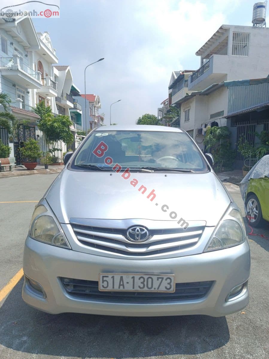2011 Toyota Innova G