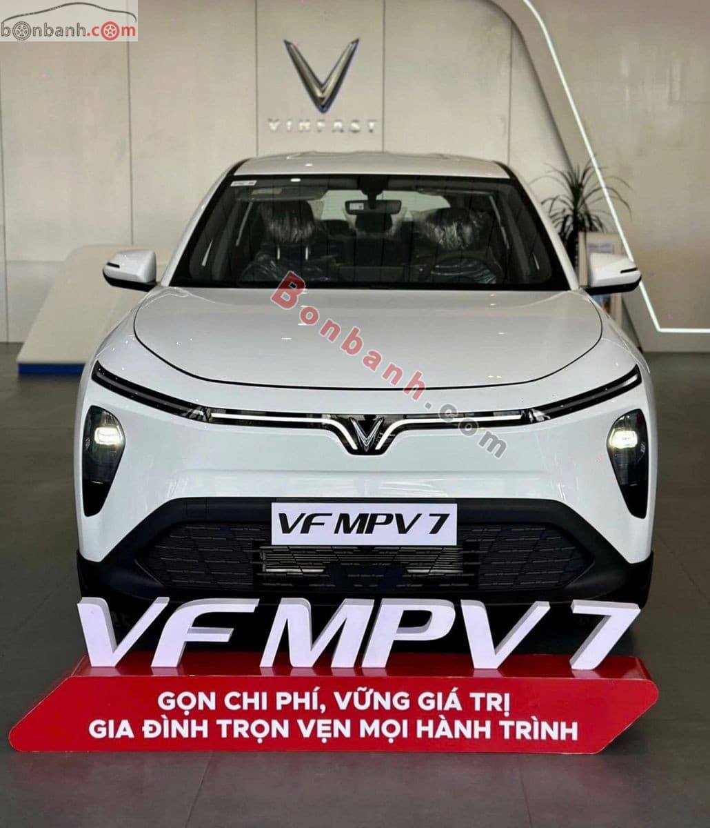 2026 VinFast VF MPV 7 AT