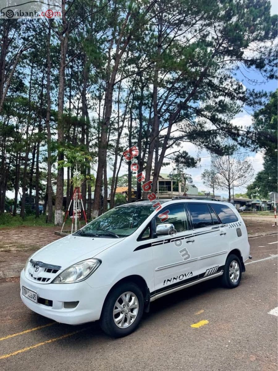 2006 Toyota Innova G