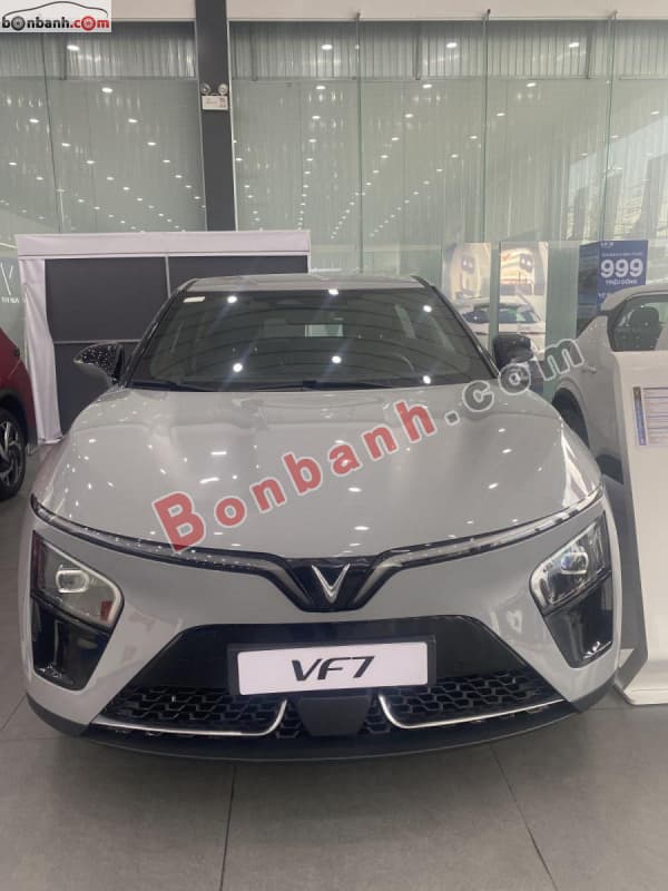 2026 VinFast VF7 Plus AWD