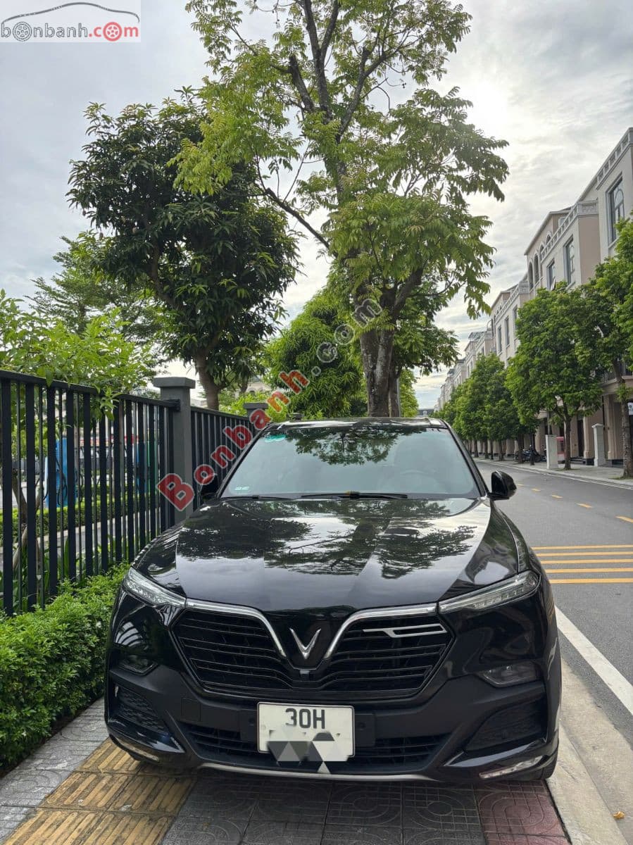 2022 VinFast Lux SA 2.0 Tiêu chuẩn