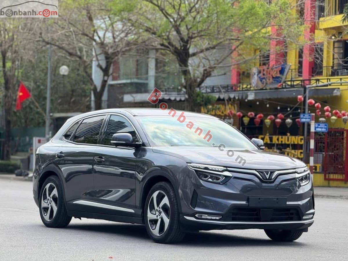 2023 VinFast VF8 Eco AWD