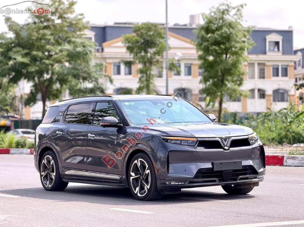 2024 VinFast VF9 Plus 7S