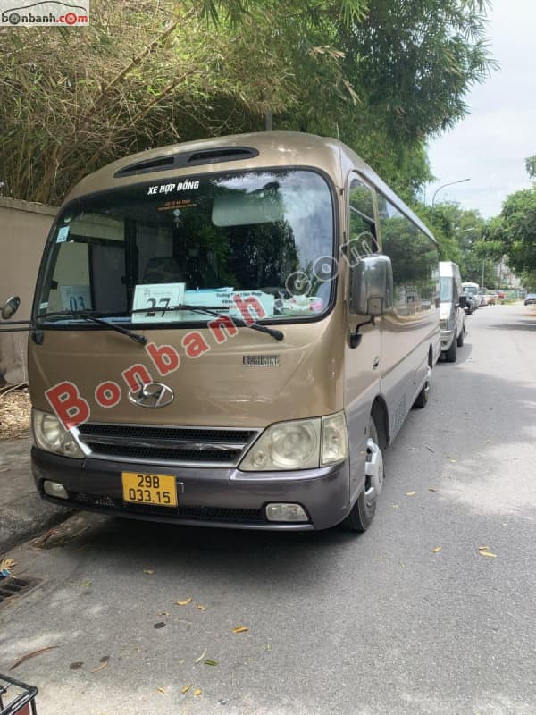 2012 Hyundai County 3.9L Thân dài