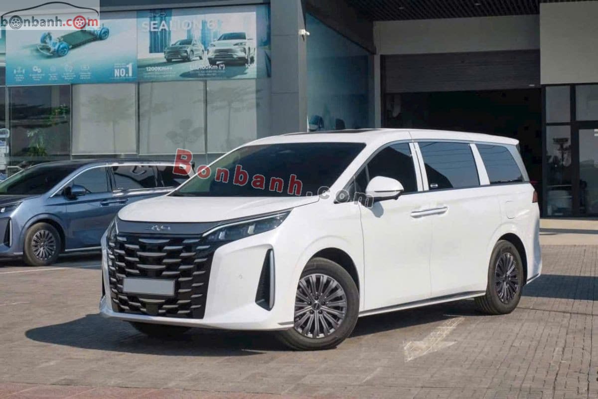 2026 BYD M9 Premium