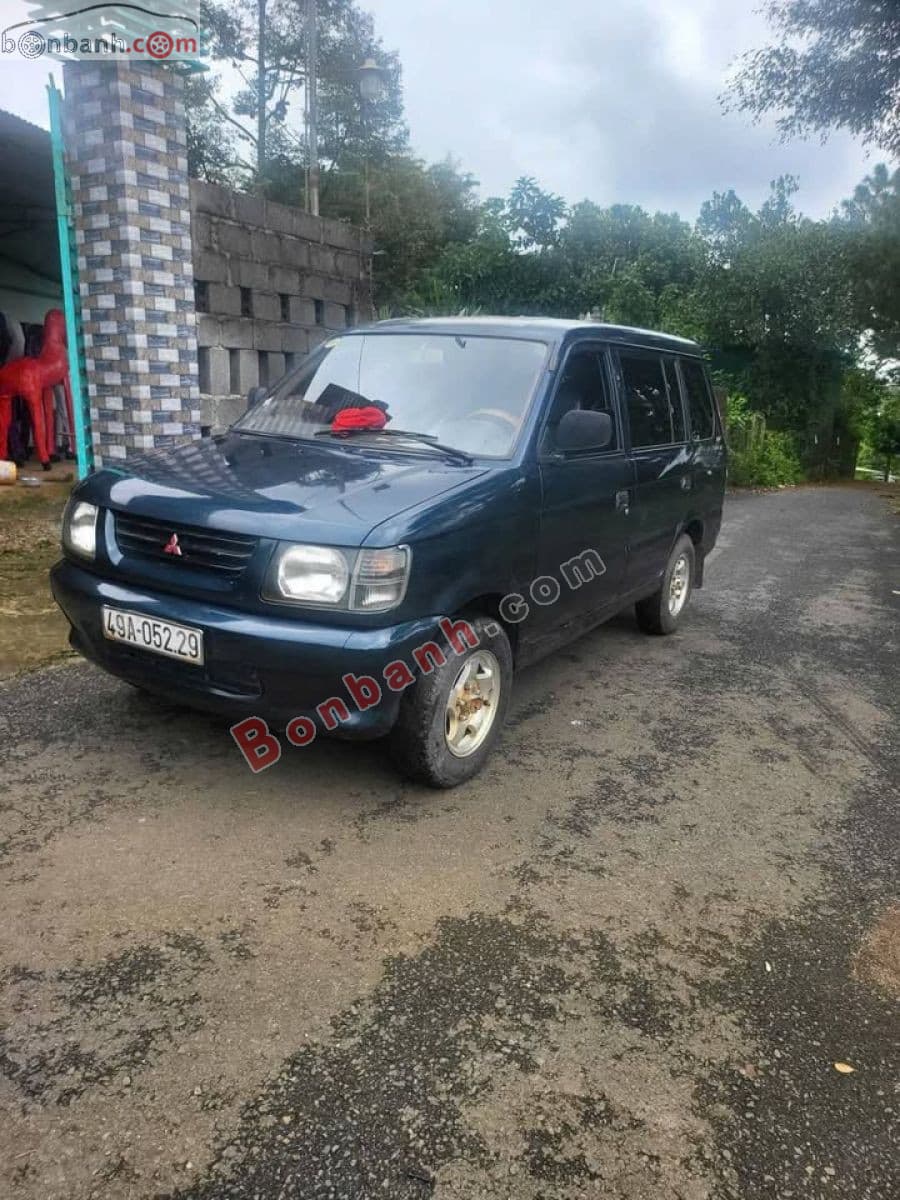 2001 Mitsubishi Jolie MB