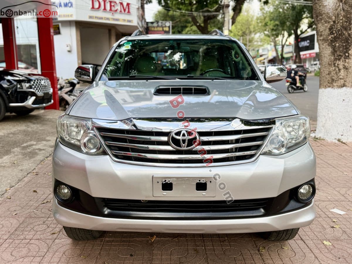 2012 Toyota Fortuner 2.5G