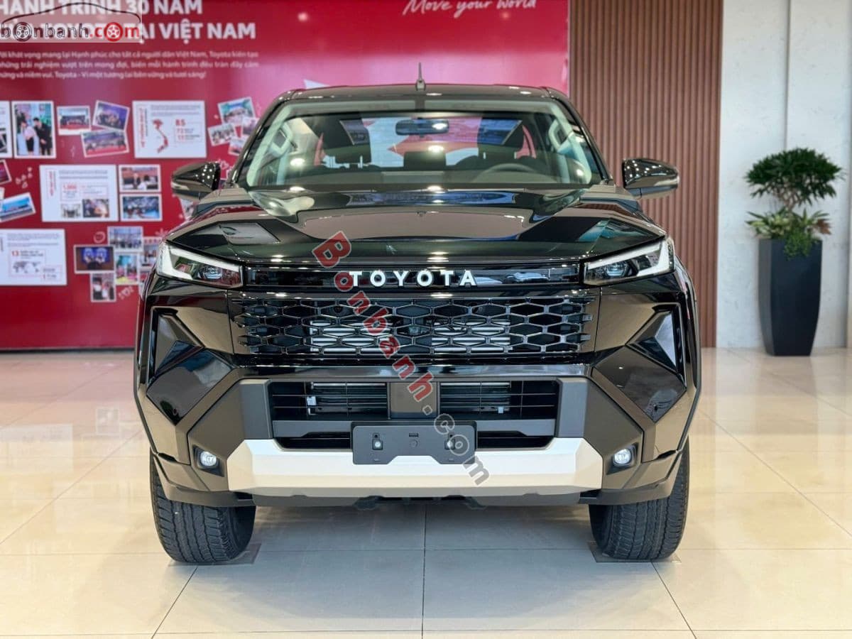2026 Toyota Hilux Pro 2.8L 4x2 AT - Image 1