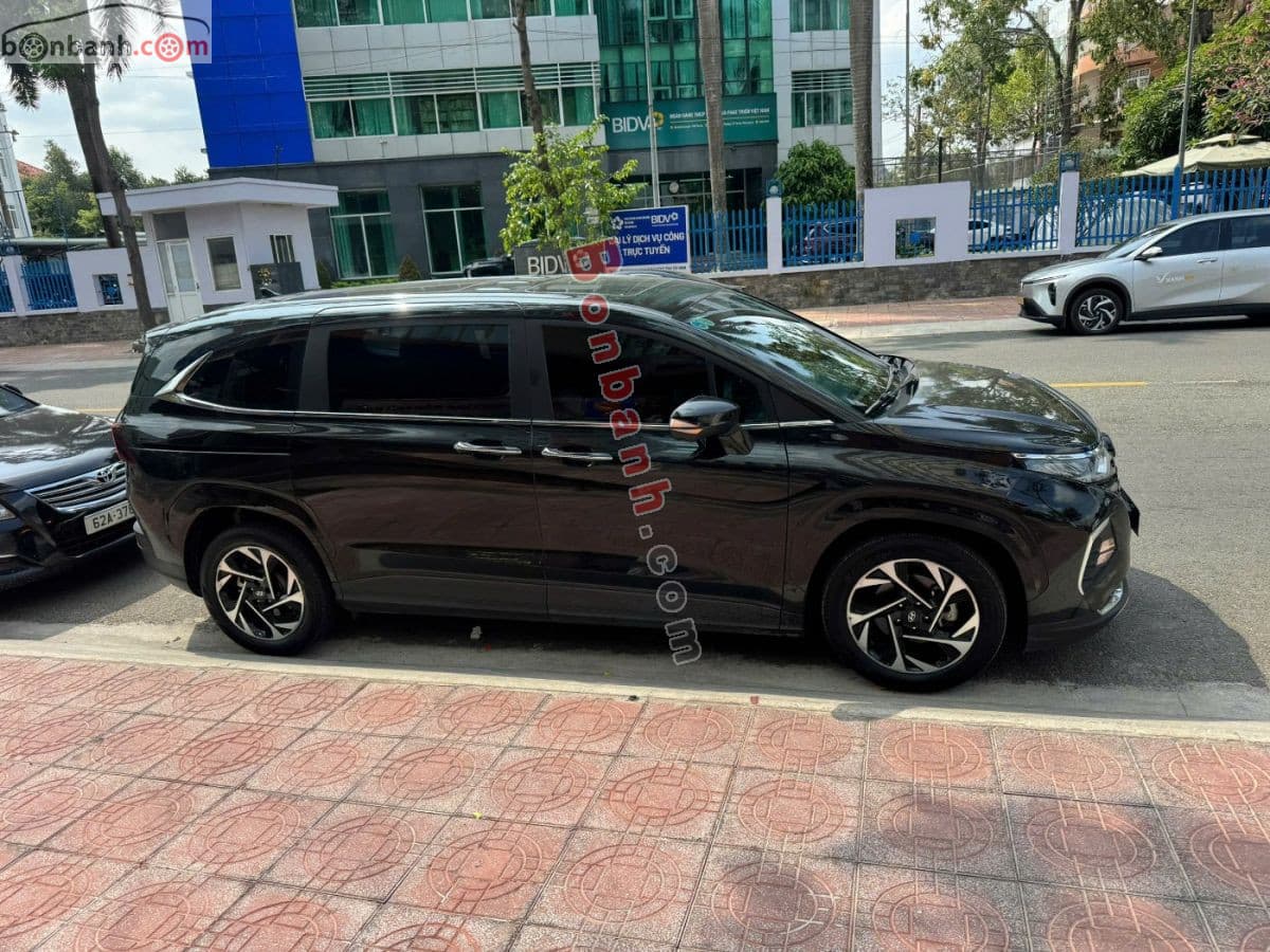 2023 Hyundai Custin Đặc Biệt 1.5T