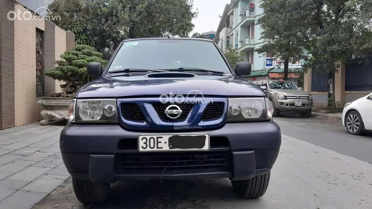 2004 Nissan Terrano
