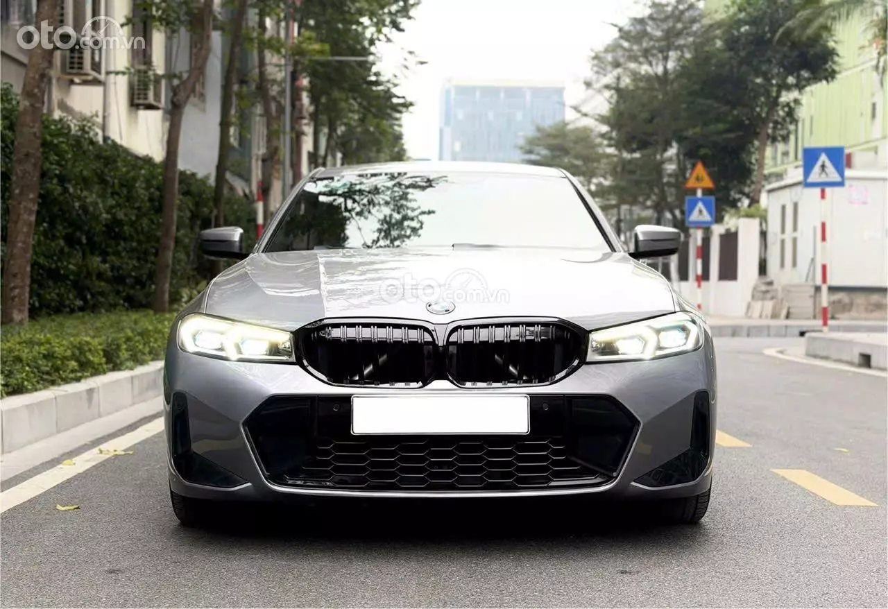 2023 BMW 330i