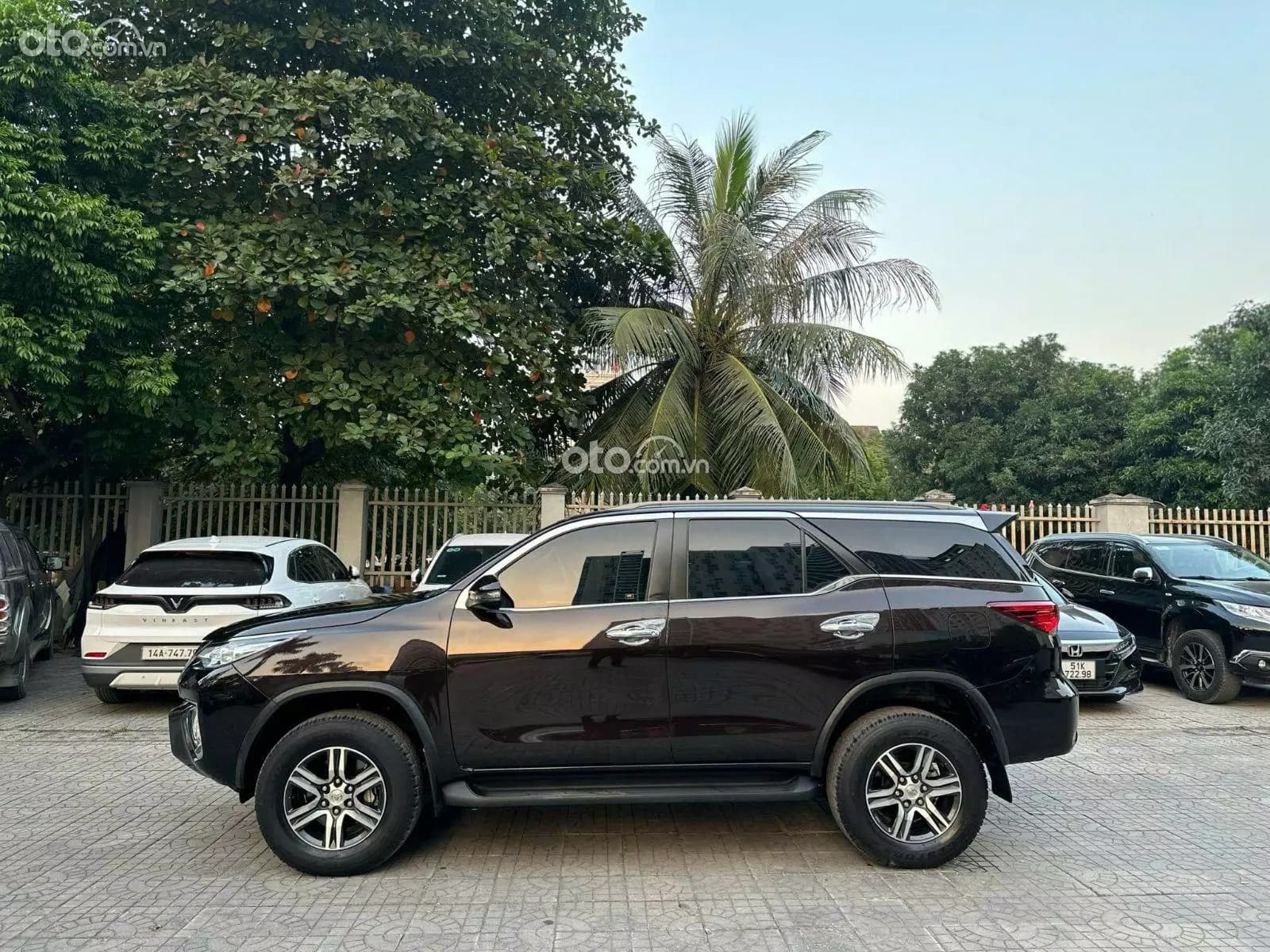2018 Toyota Fortuner 2.4G 4x2 AT - ảnh nhỏ 4