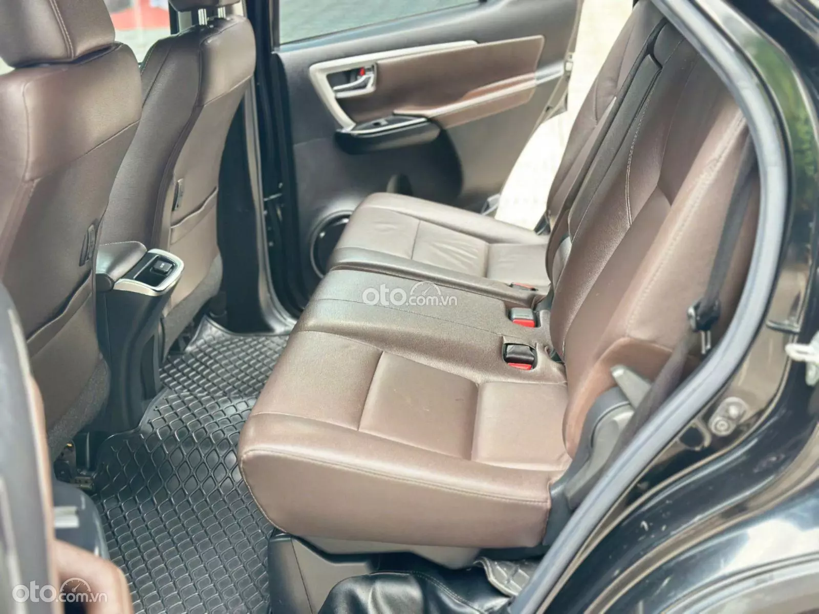 2018 Toyota Fortuner 2.4G 4x2 AT - ảnh nhỏ 12