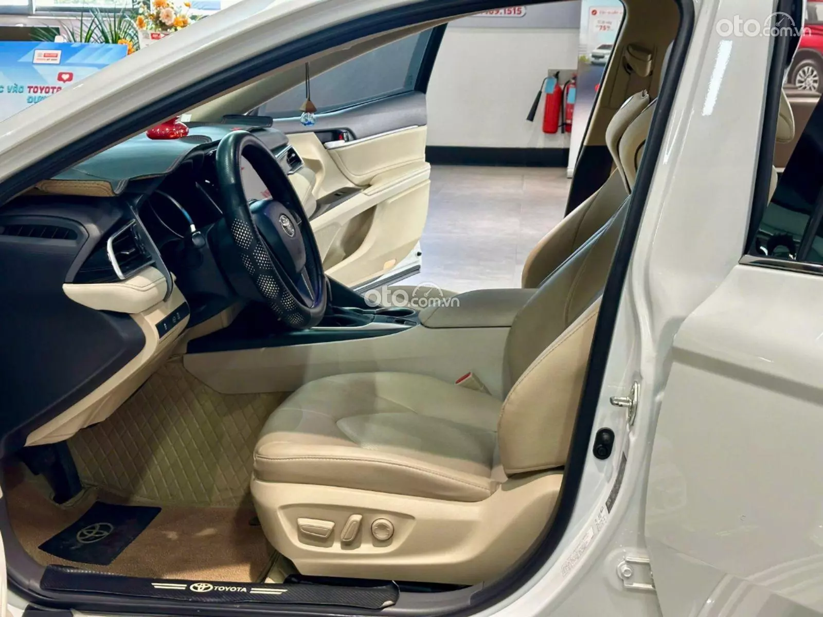 2022 Toyota Camry 2.0G - ảnh nhỏ 10