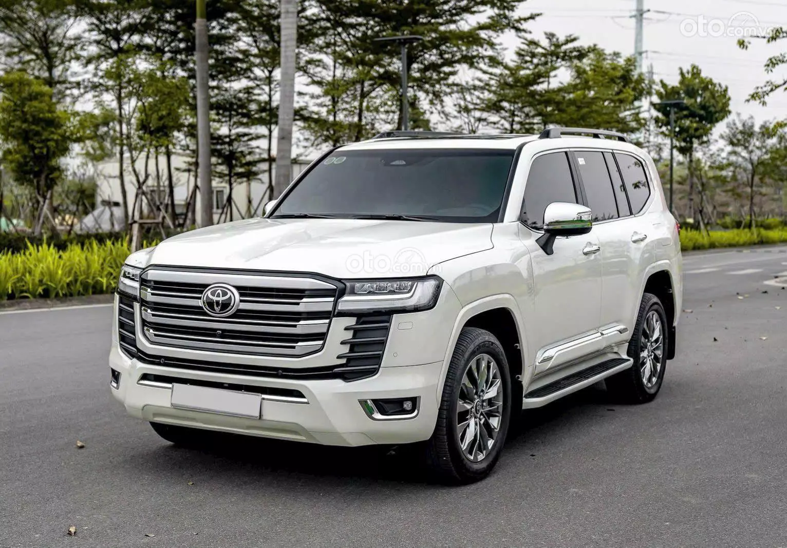 2025 Toyota Land Cruiser V6 3.5L TURBO
