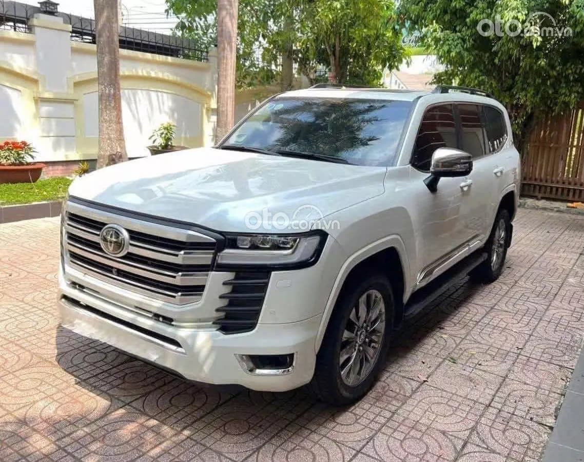 2025 Toyota Land Cruiser