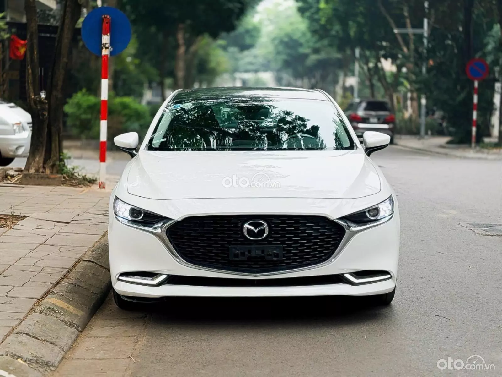 2022 Mazda 3 Sedan 1.5L Luxury