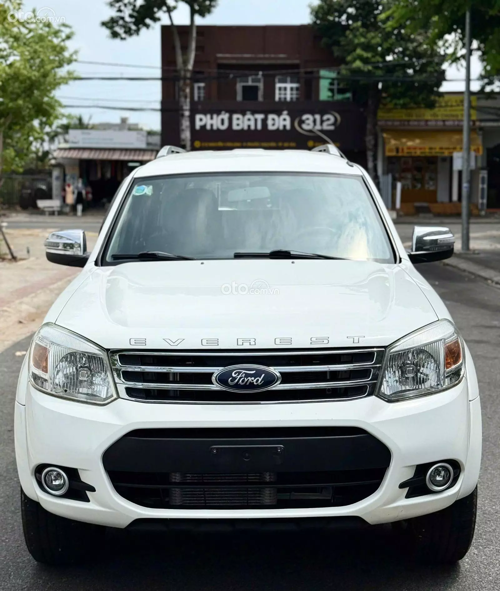 2014 Ford Everest 2.5 MT