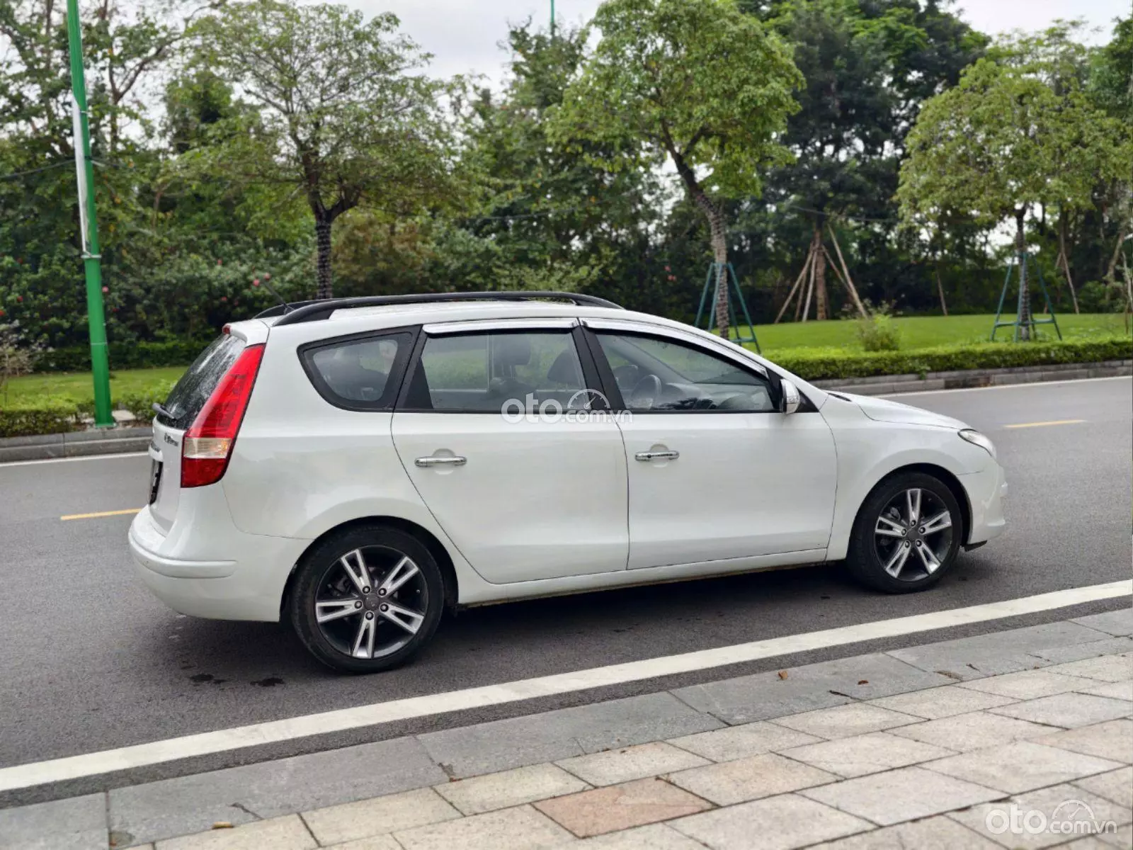 2009 Hyundai i30 CW 1.6 AT - ảnh nhỏ 4
