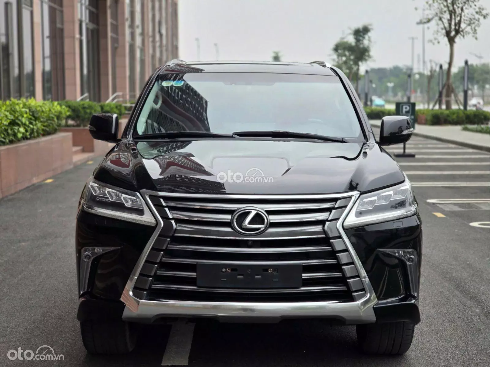 2020 Lexus LX 570 Super Sport