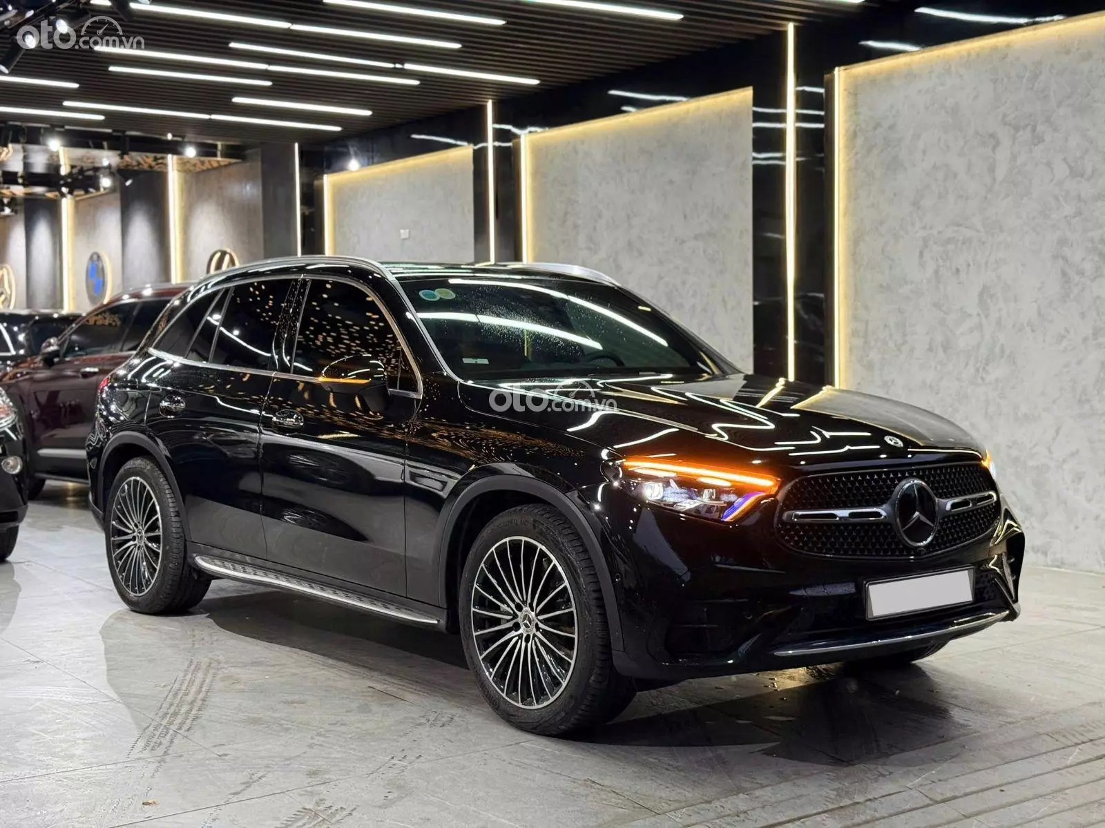 2023 Mercedes-Benz GLC 300 4Matic V1