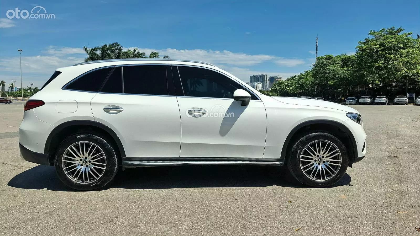 2023 Mercedes-Benz GLC 200 4Matic - ảnh nhỏ 3