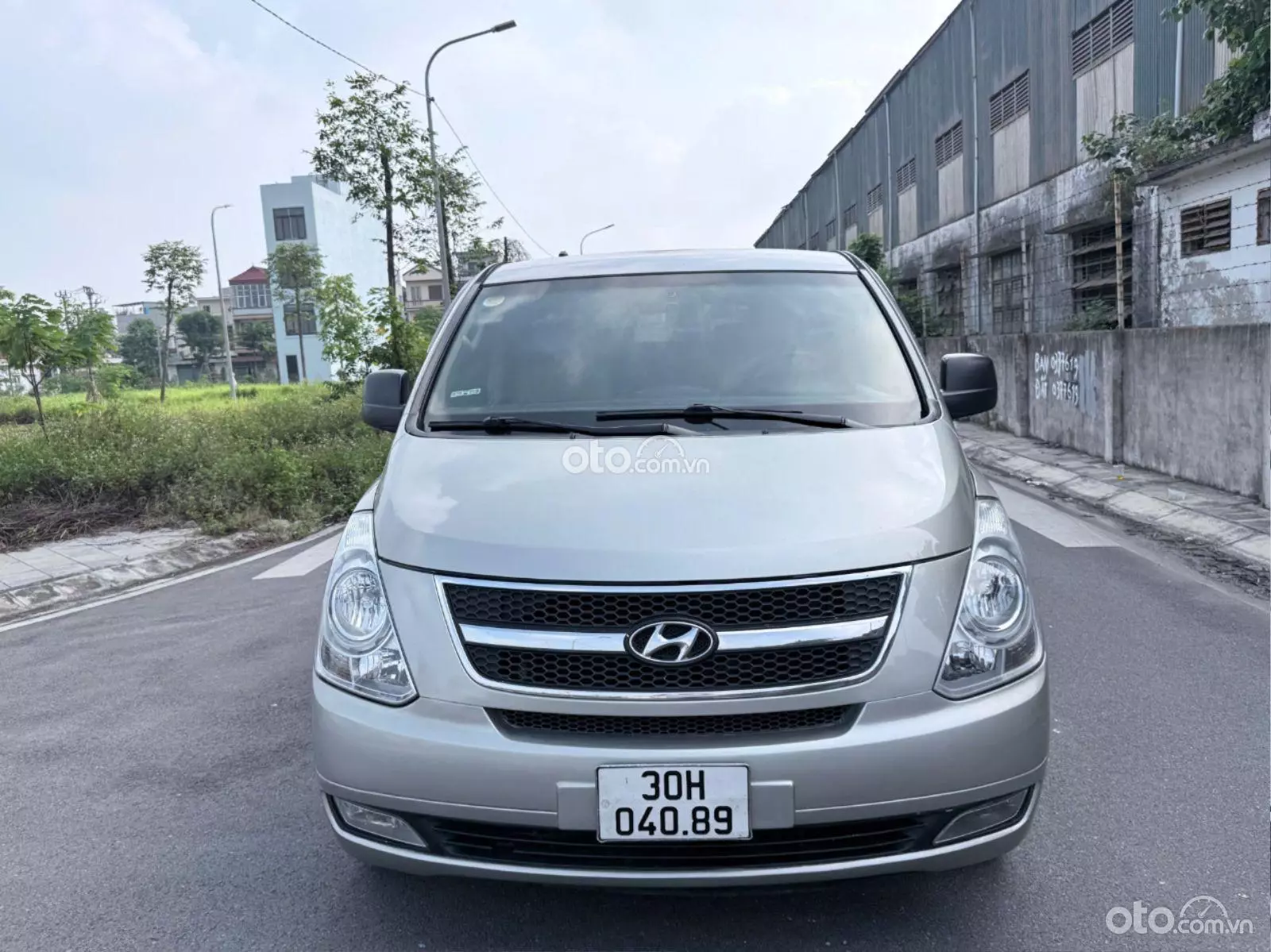 2015 Hyundai Grand Starex 2.4 MT