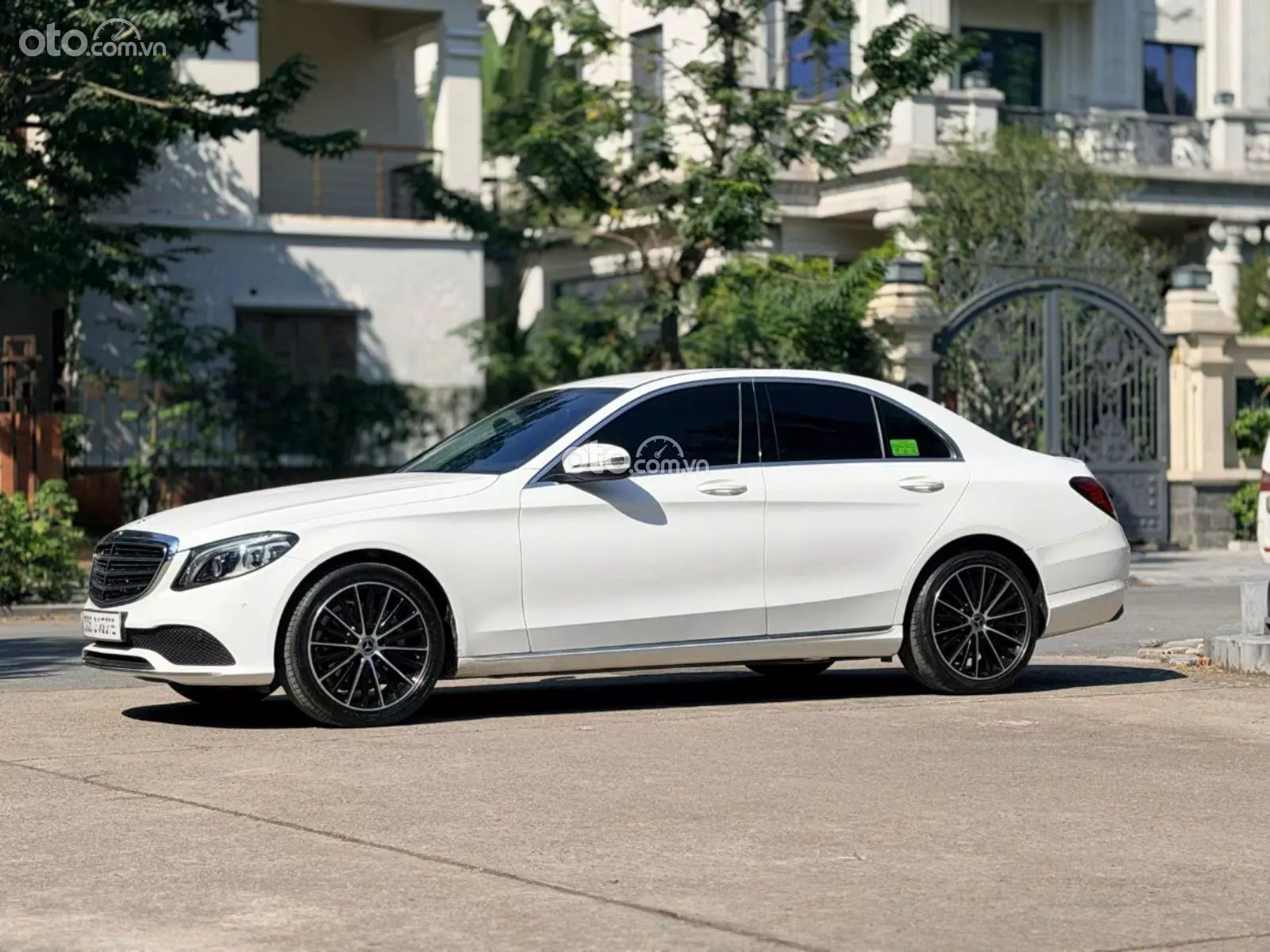2021 Mercedes-Benz C200 Exclusive - ảnh nhỏ 3
