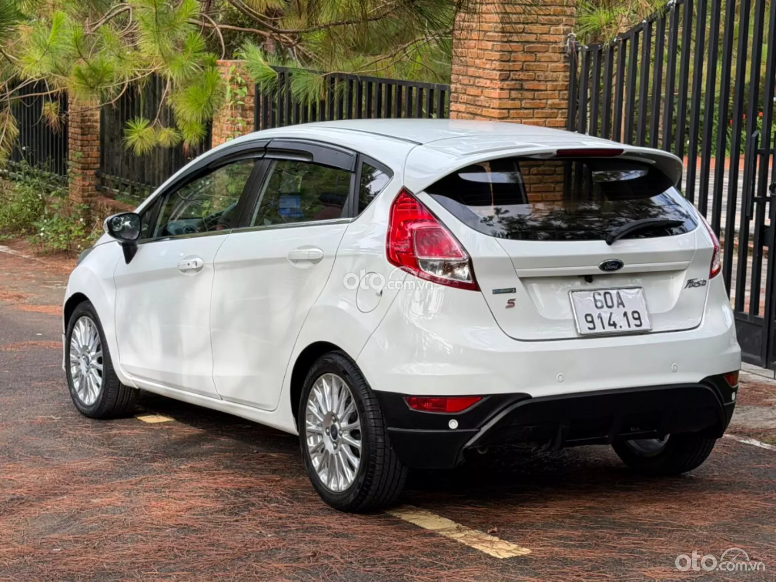 2014 Ford Fiesta Titanium 1.0 AT EcoBoost - ảnh nhỏ 5