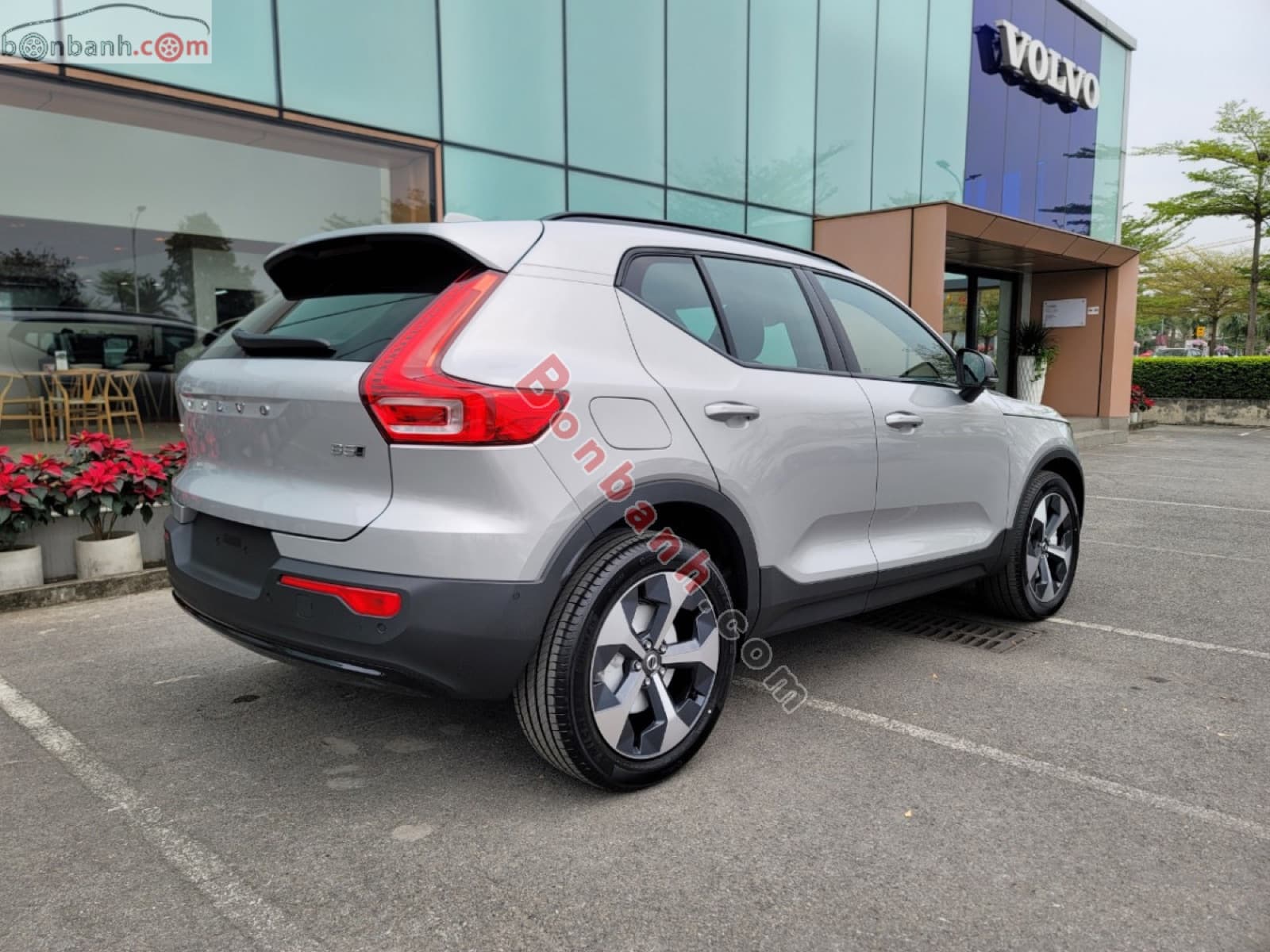 2025 Volvo XC40 Ultra B5 AWD - ảnh nhỏ 4