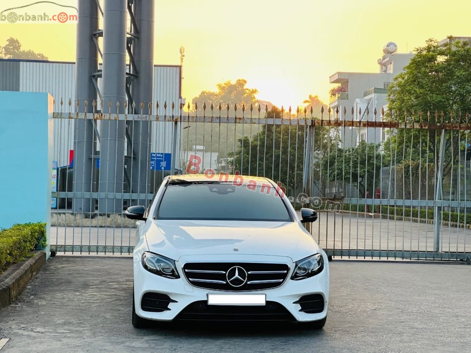 2019 Mercedes-Benz E class E300 AMG - ảnh nhỏ 4