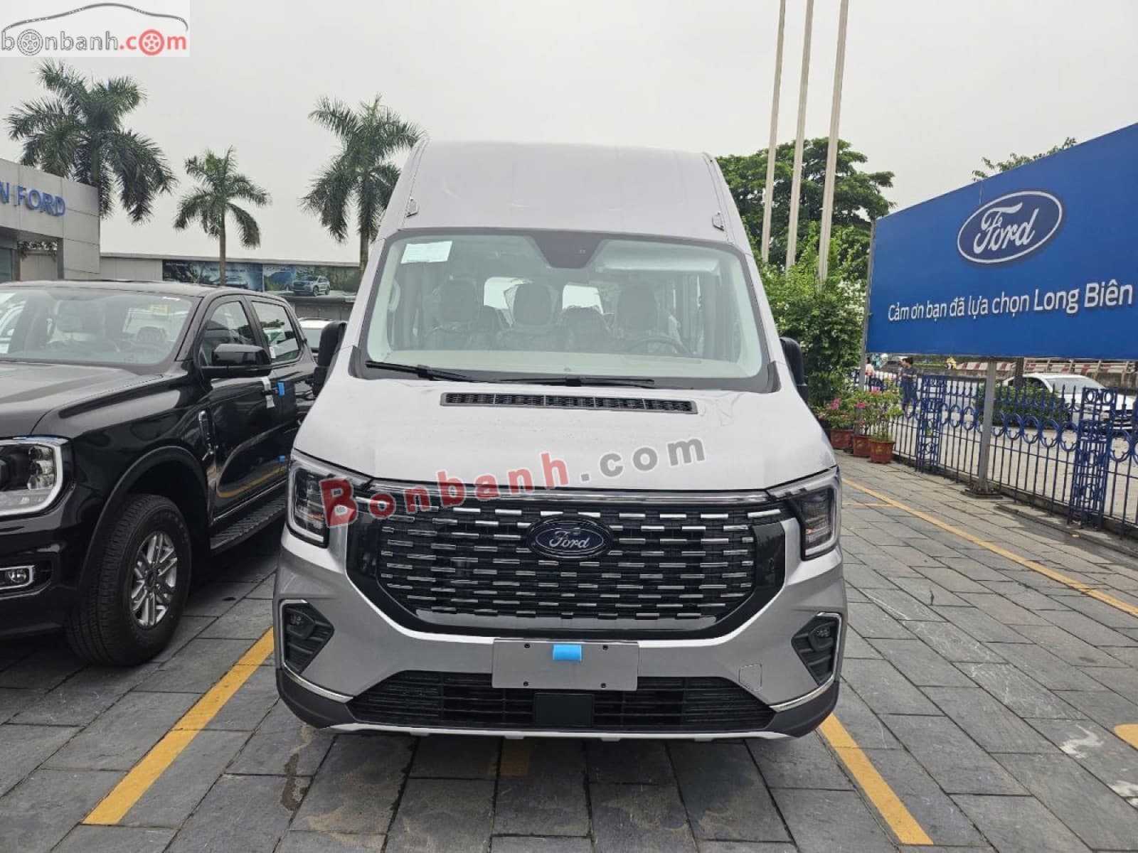 2026 Ford Transit Premium