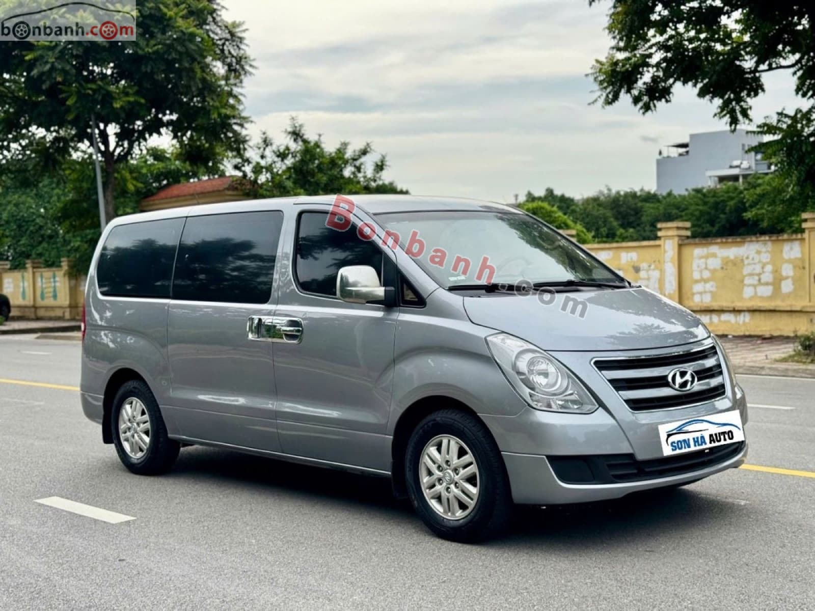 2017 Hyundai Grand Starex 2.5 MT