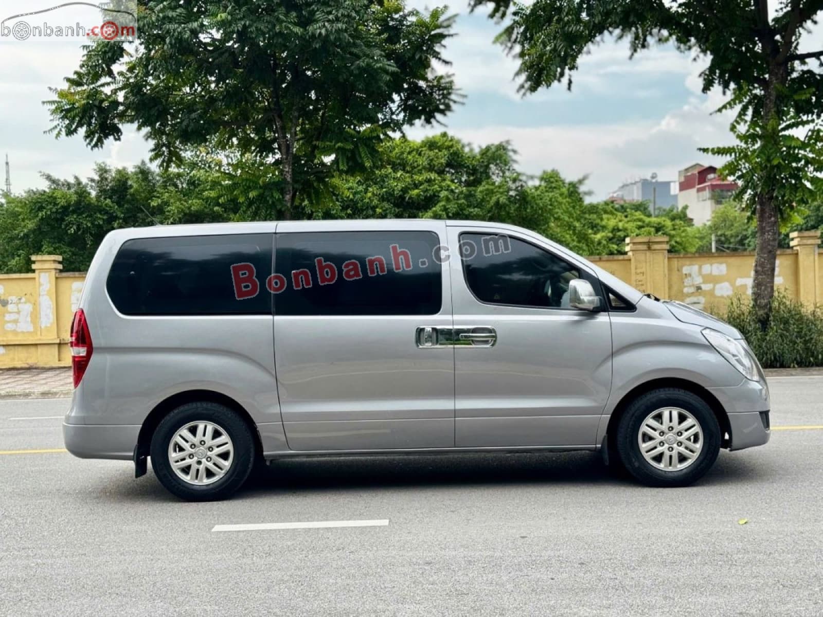 2017 Hyundai Grand Starex 2.5 MT - ảnh nhỏ 3