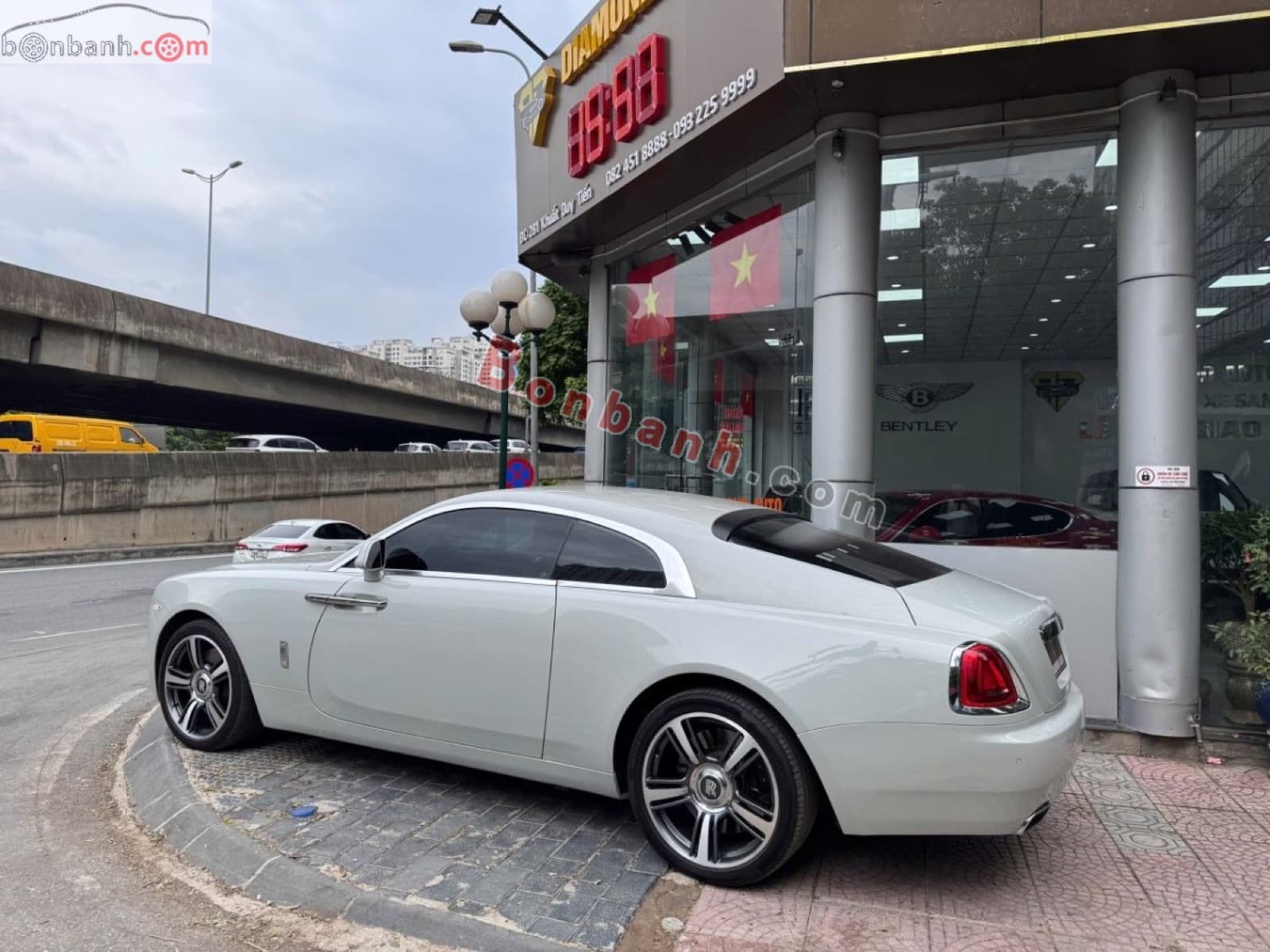 2014 Rolls-Royce Wraith 6.6 V12 - ảnh nhỏ 4