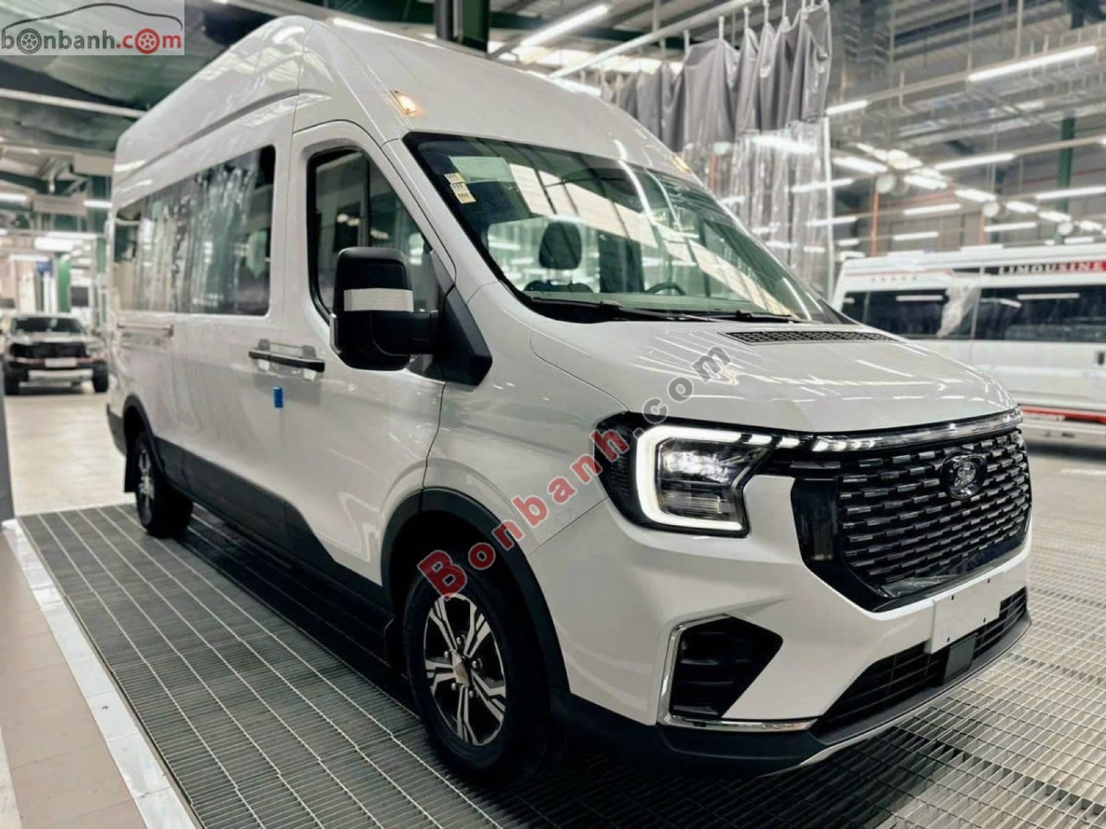 2025 Ford Transit Premium