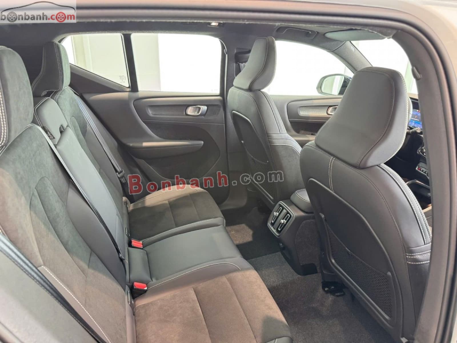 2025 Volvo XC40 Ultra B5 AWD - ảnh nhỏ 10