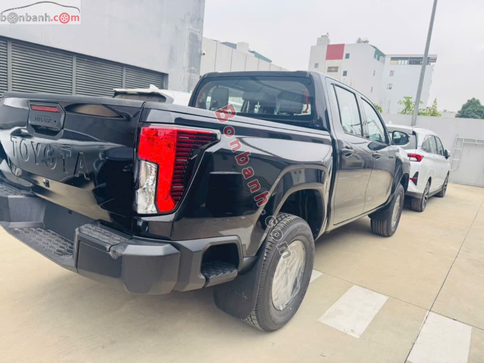 2026 Toyota Hilux Standard 2.8L 4x2 MT - ảnh nhỏ 4