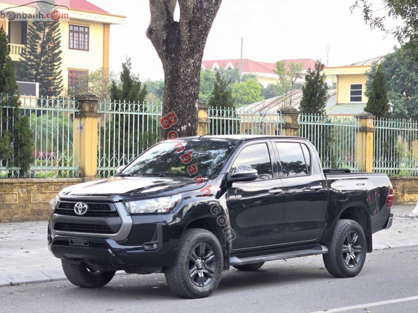 2021 Toyota Hilux 2.4L 4x2 AT - ảnh nhỏ 3