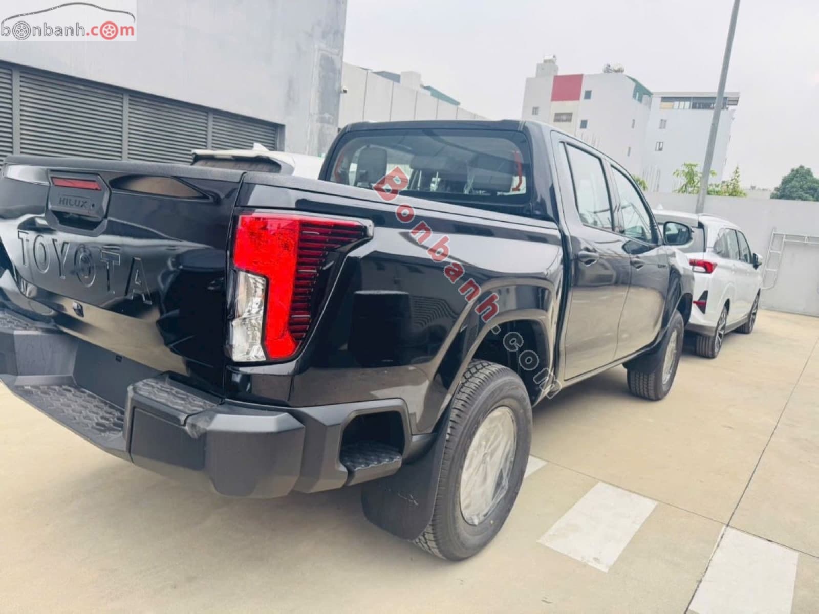 2026 Toyota Hilux Standard 2.8L 4x2 MT - ảnh nhỏ 5