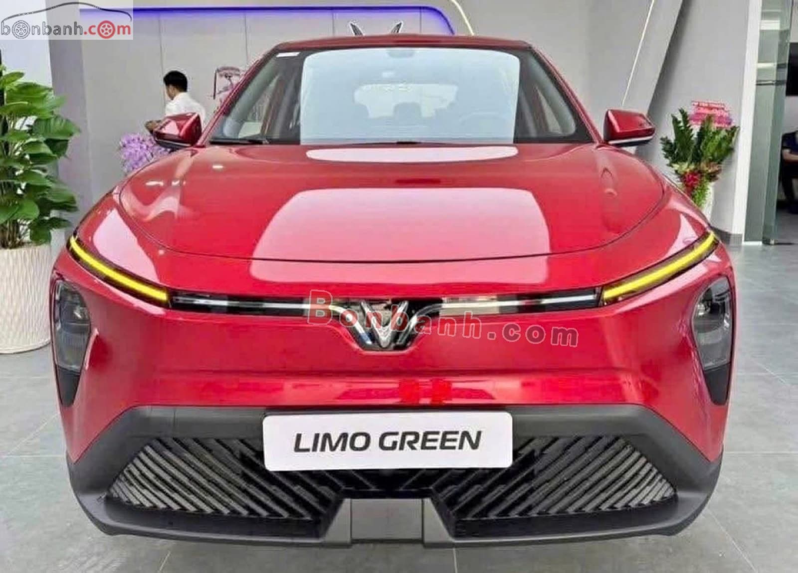2026 VinFast Limo Green AT