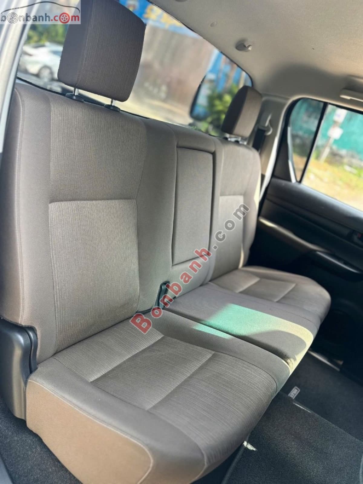 2019 Toyota Hilux 2.4E 4x2 AT - ảnh nhỏ 9