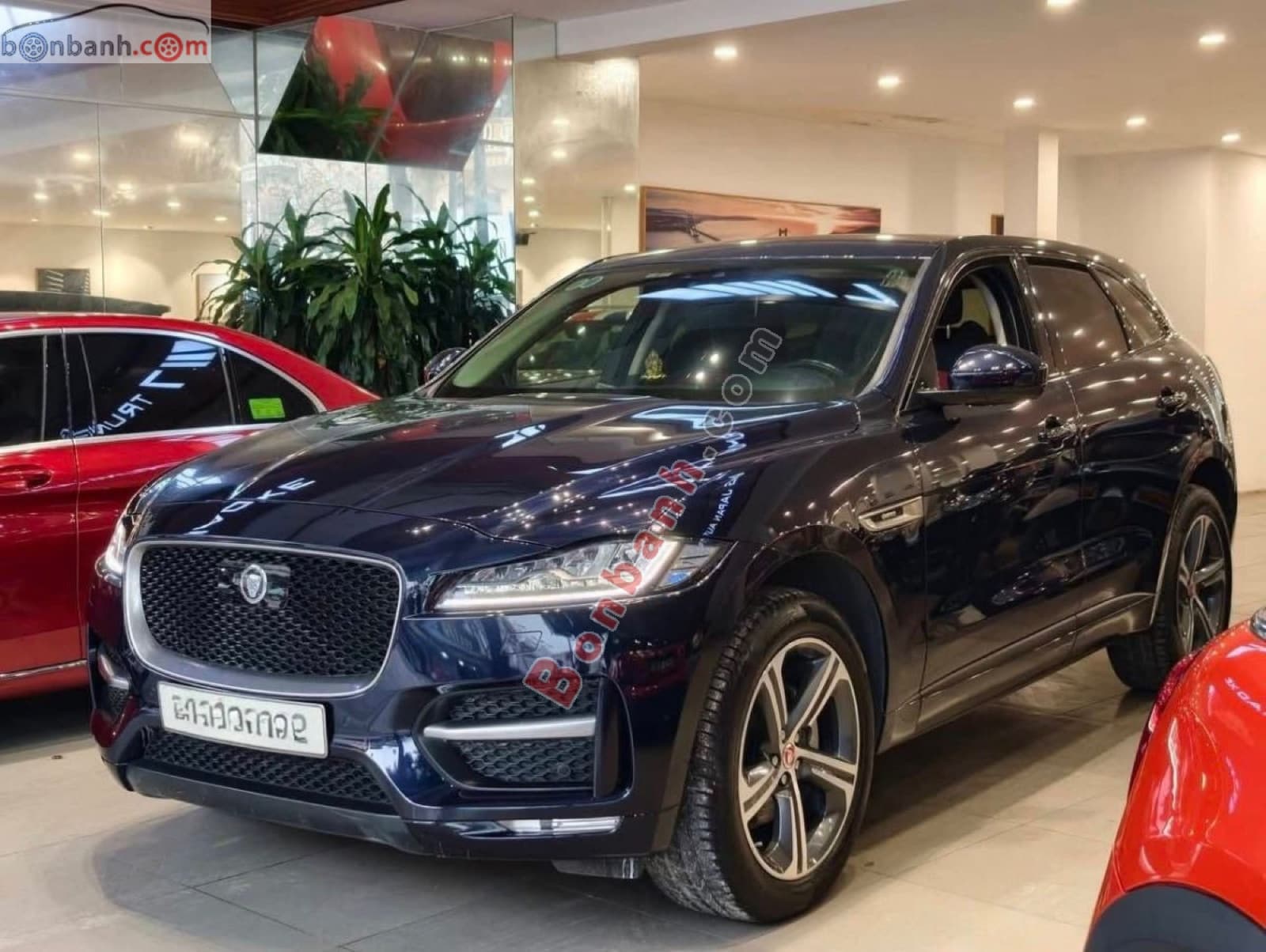 2018 Jaguar F-Pace R-Sport 2.0 AT AWD - ảnh nhỏ 2