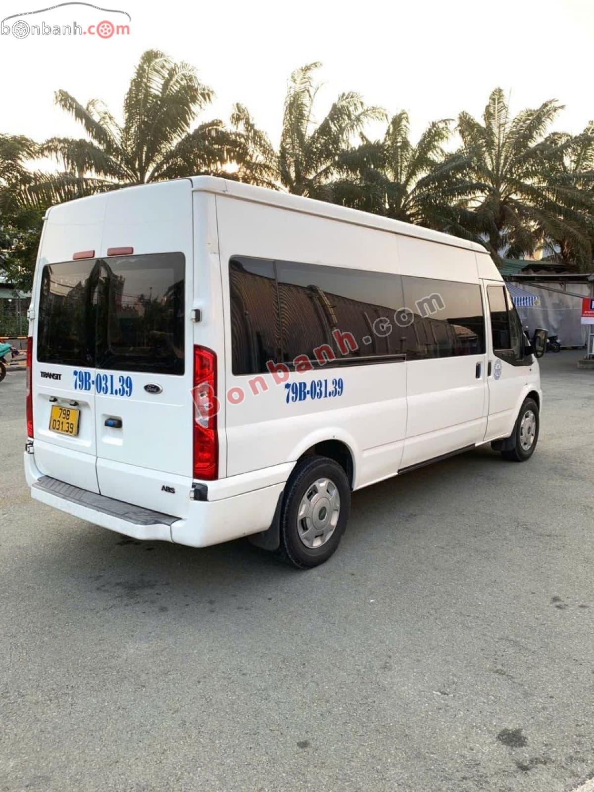 2019 Ford Transit Luxury - ảnh nhỏ 4