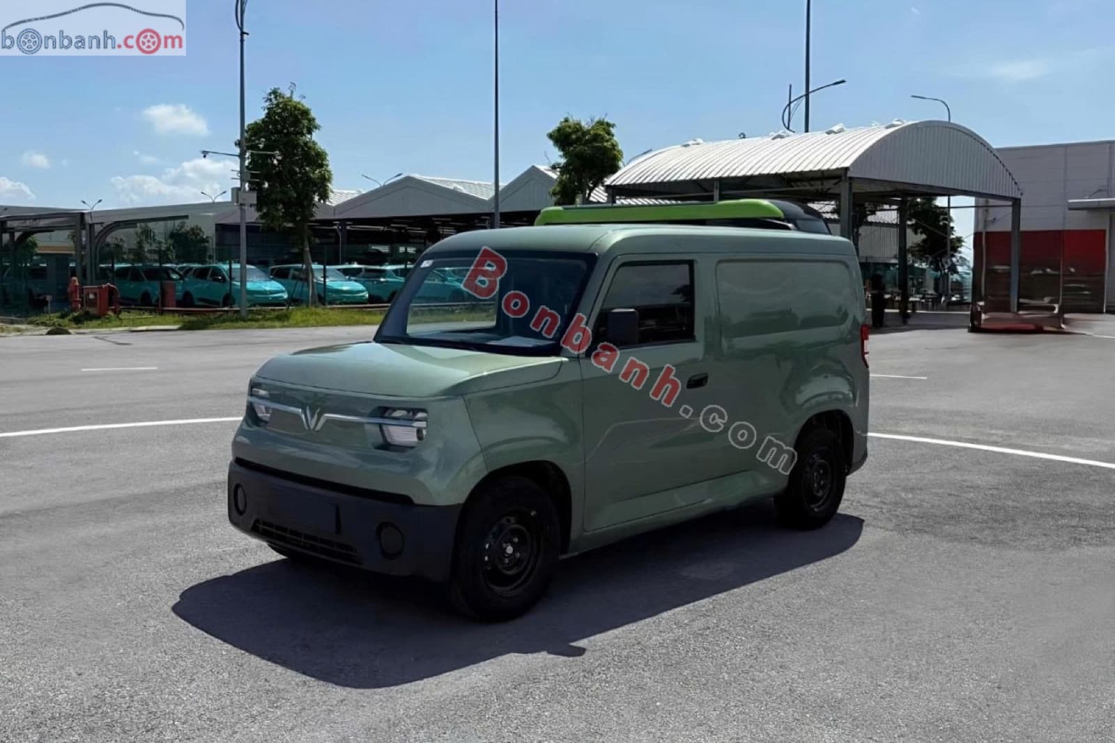 2026 VinFast EC Van AT