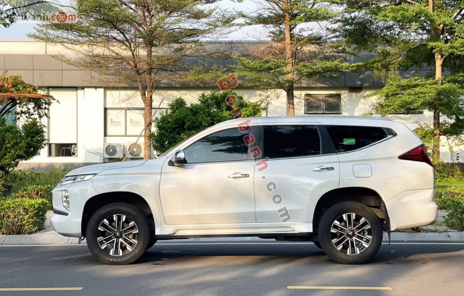 2021 Mitsubishi Pajero Sport 2.4D 4x2 AT - ảnh nhỏ 2