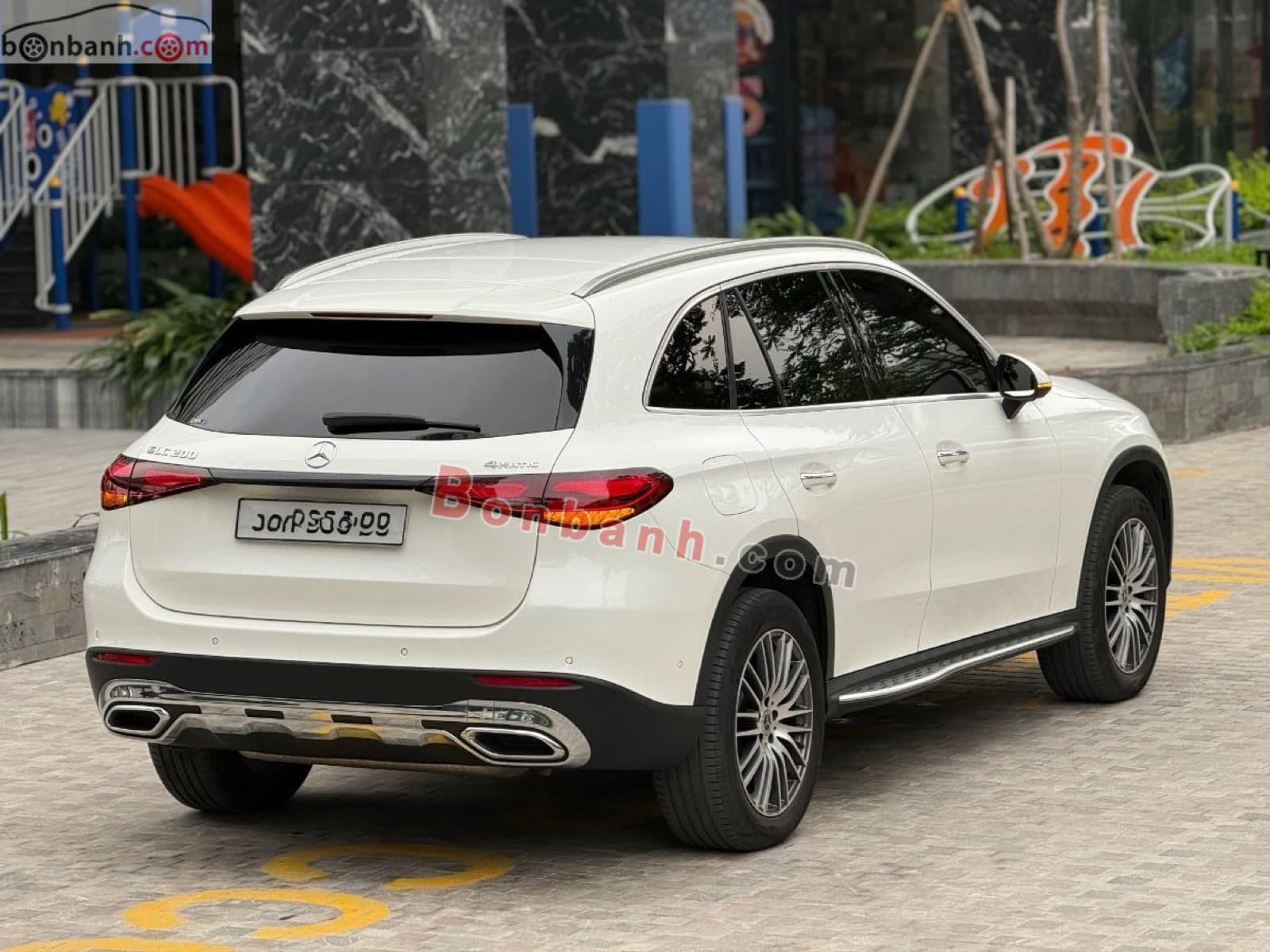 2023 Mercedes-Benz GLC 200 4Matic - ảnh nhỏ 4