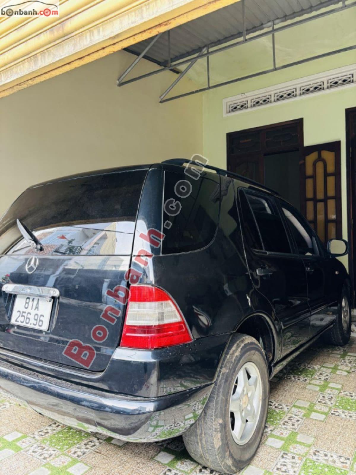 2000 Mercedes-Benz ML Class ML320